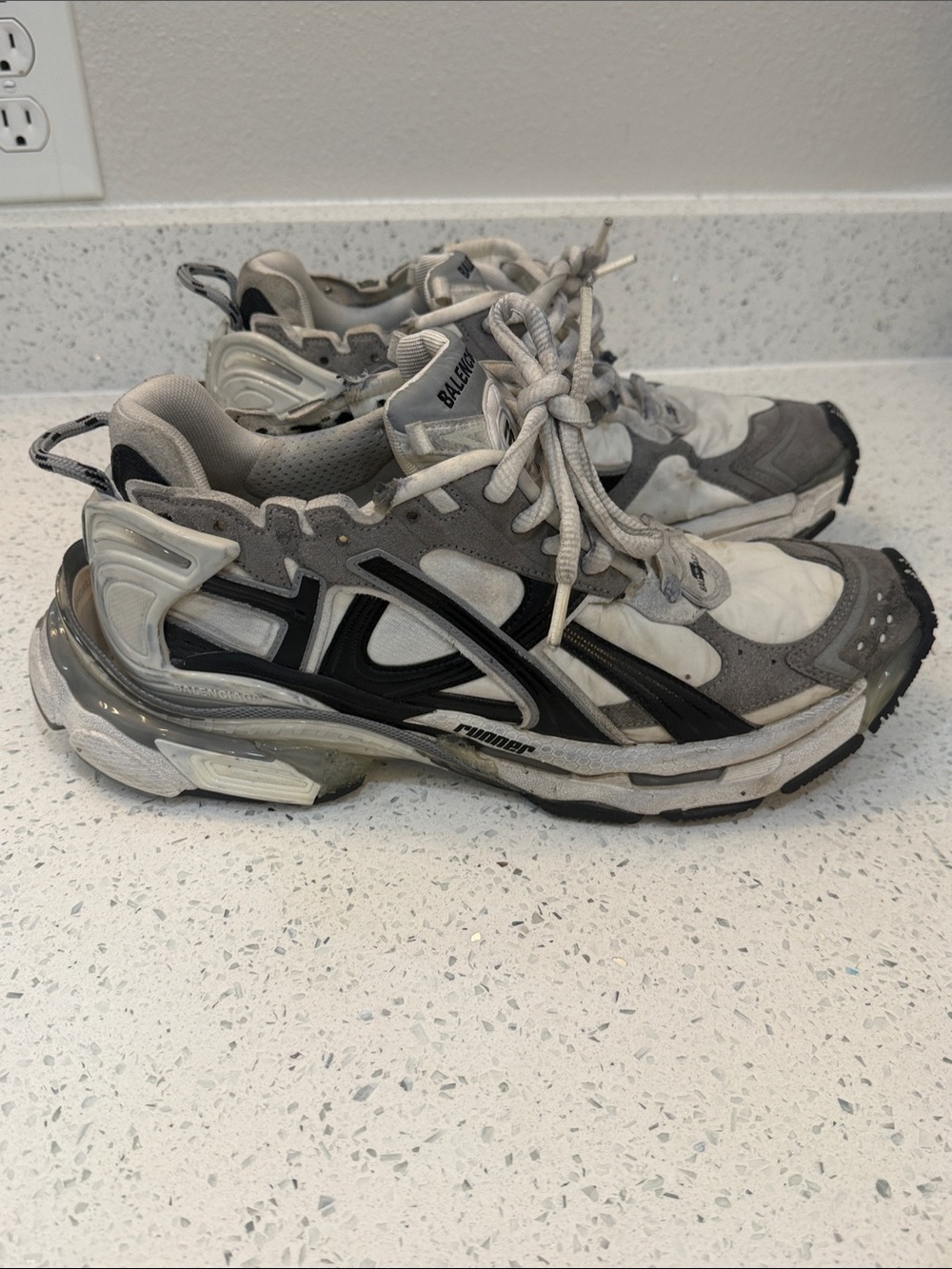 Mens Balenciaga Runner Sneakers 44/11